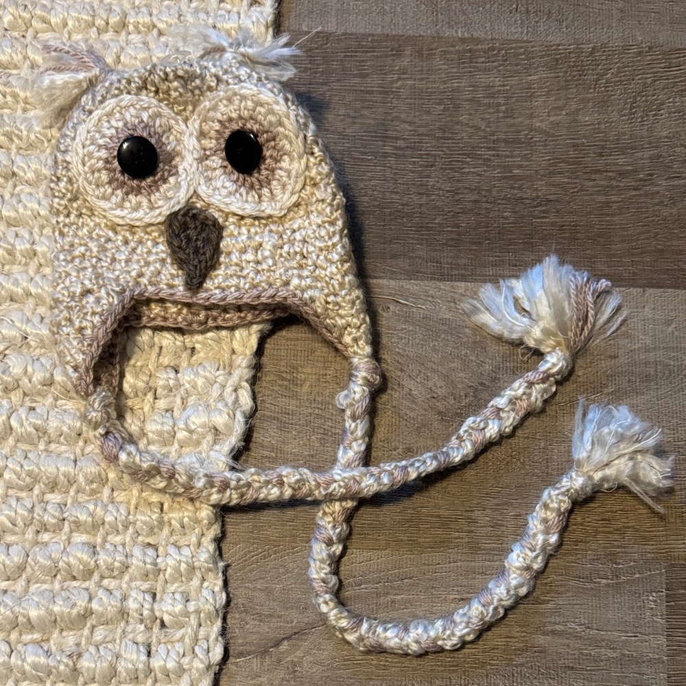 Handknit Cream Baby Owl Hat